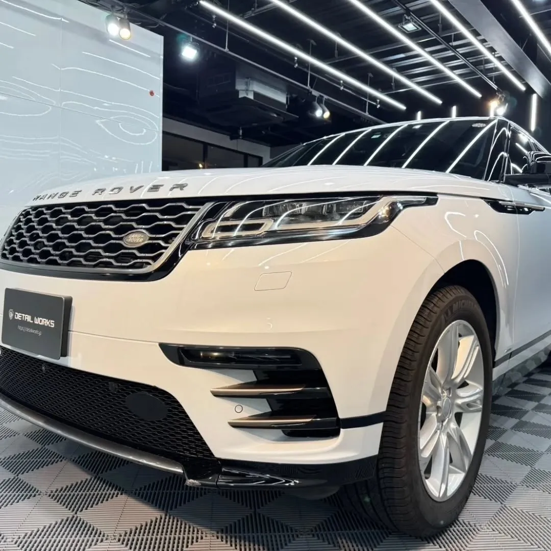本日はレンジローバー ヴェラール ボディコーティングのご依頼...