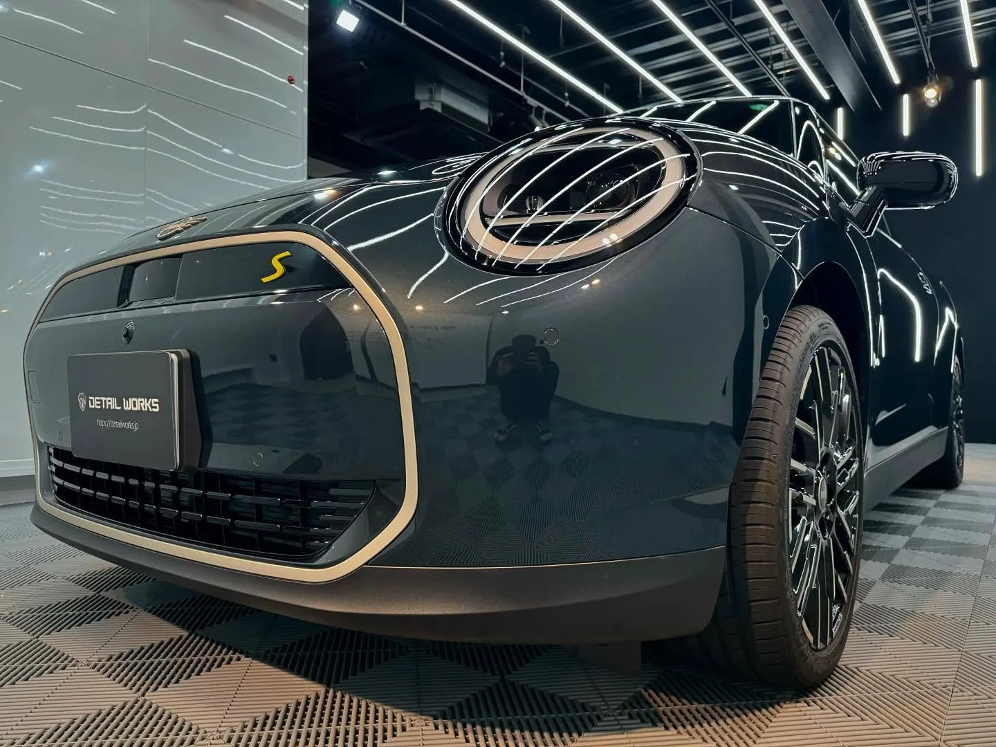 本日はMINICOOPER SEのボディコーティング(MIC...