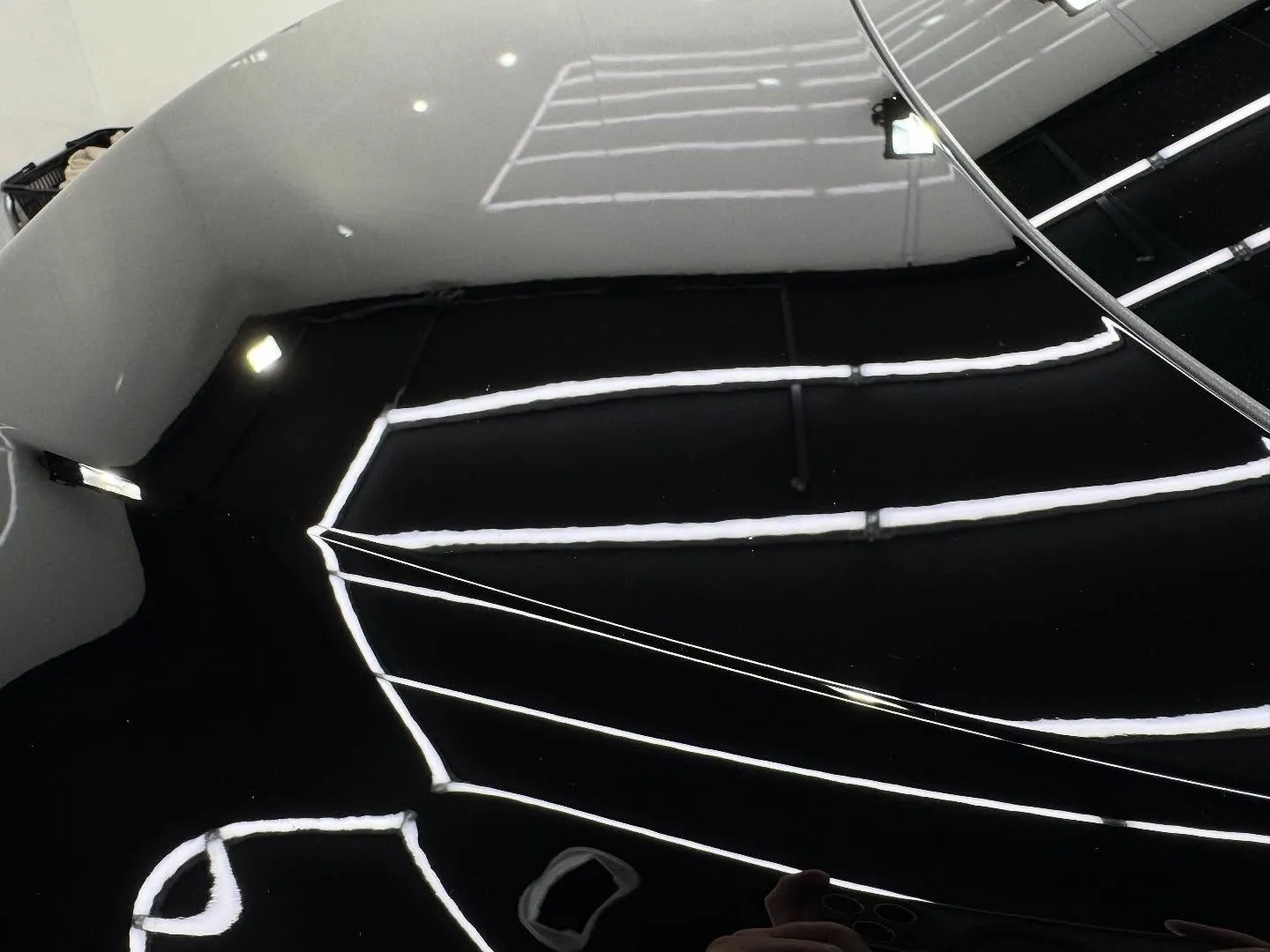 LEXUS LS600hLのボディコーティングとBピラーのプ...