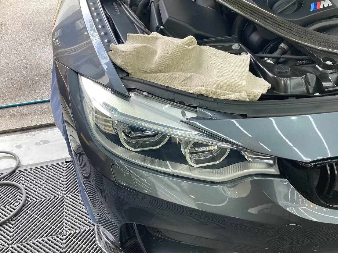 ヘッドライトプロテクションフィルム[DIAMONDSWELL...