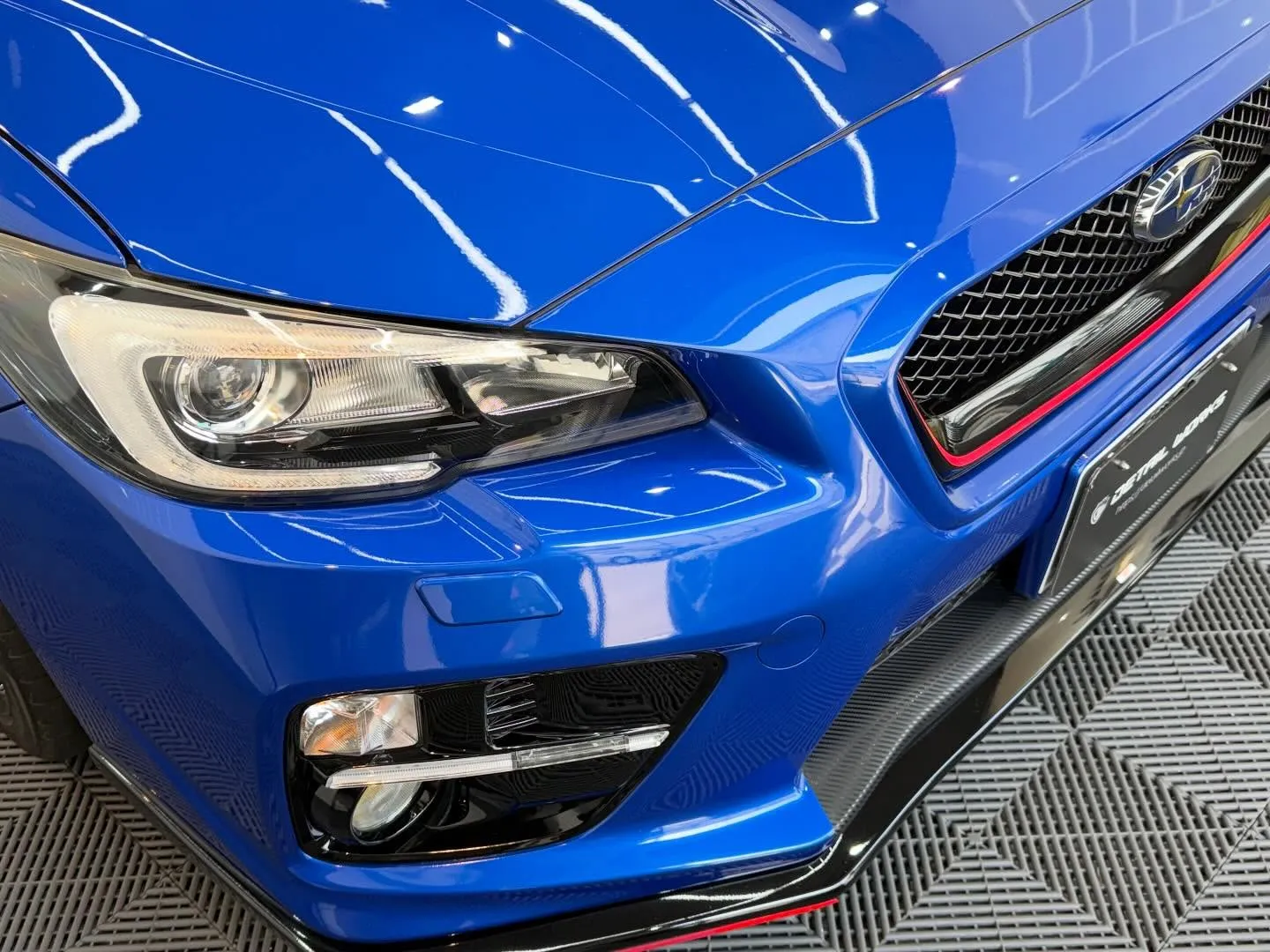 SUBARU WRX STIのフルメンテナンスとステッカーの...