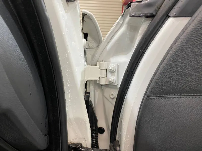 磨いた後のアルピンホワイトの白さの比較