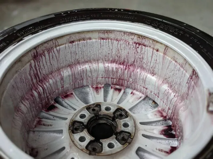 塗装ホイールのクリーニングができる東京のコーティング専門店