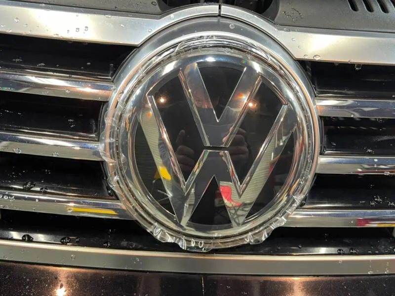 VWへPPF「XPEL/UltimatePlus8」をインストール