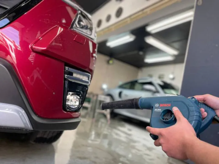 スバルフォレスターのフロントバンパー