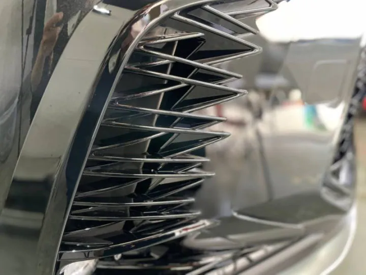 レクサスNXの特徴的なスピンドルグリル