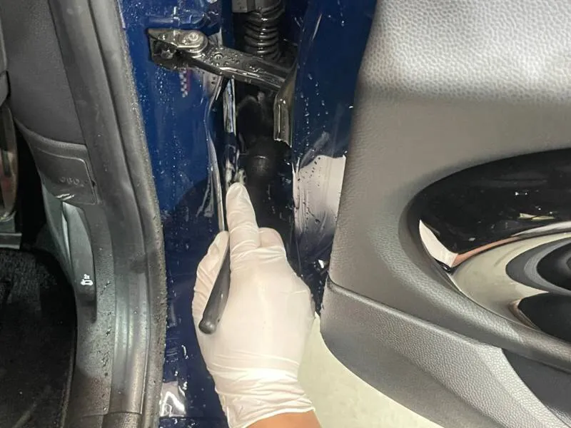 ミニ・ジョンクーパーワークスの細部洗浄方法