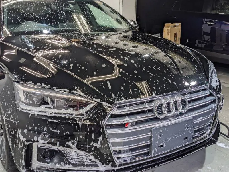 コーティング施工車のプロ用シャンプー