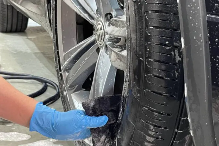 車のコーティングメンテナンスが安い東京の専門店