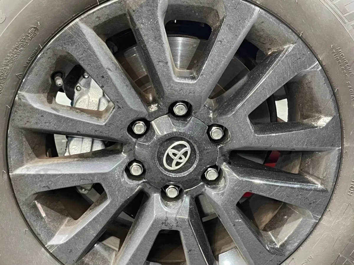 70周年アニバーサリーモデルのブラックホイール