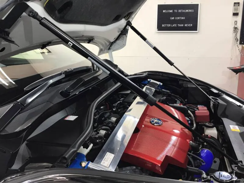 CH-Rの後付けボンネットダンパー