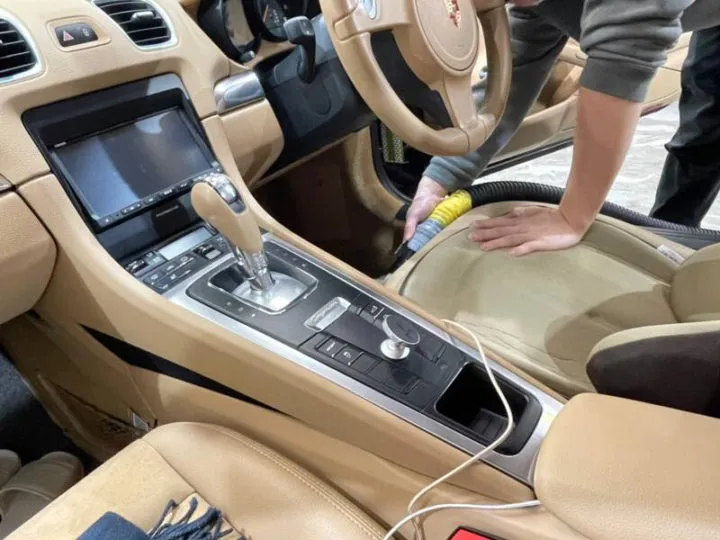 981ケイマンのコーティングメンテナンス