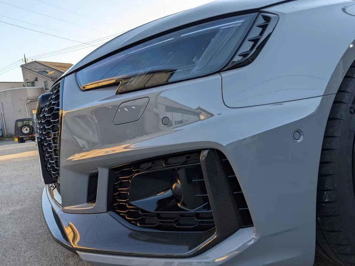 AUDIRS4のヘッドライトライトスモークプロテクションフィルム東京