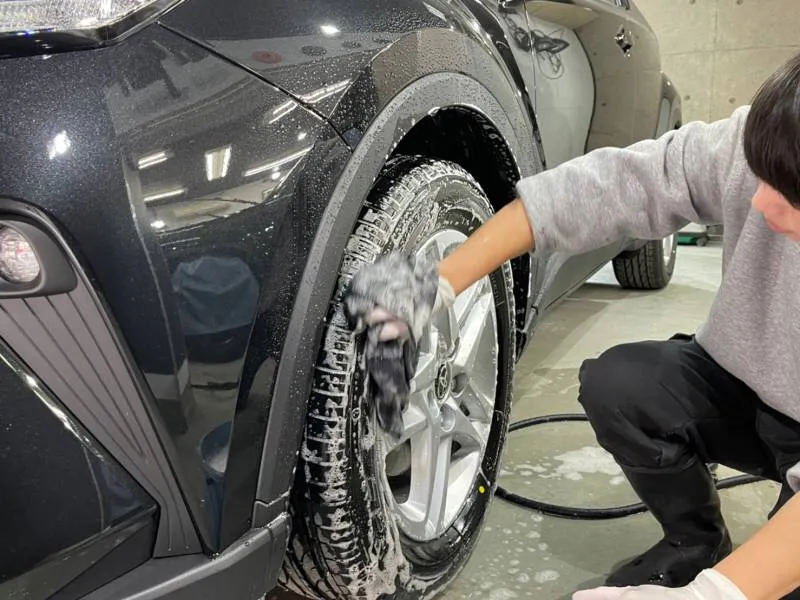 「硬化型ホイールコーティング」は表側のみ