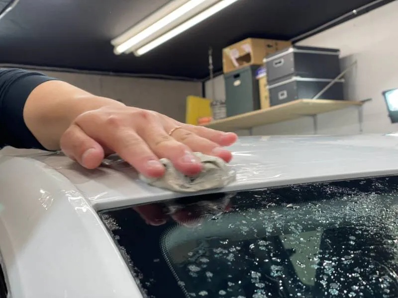 フォルクスワーゲンUP!への親水性ガラスコーティング