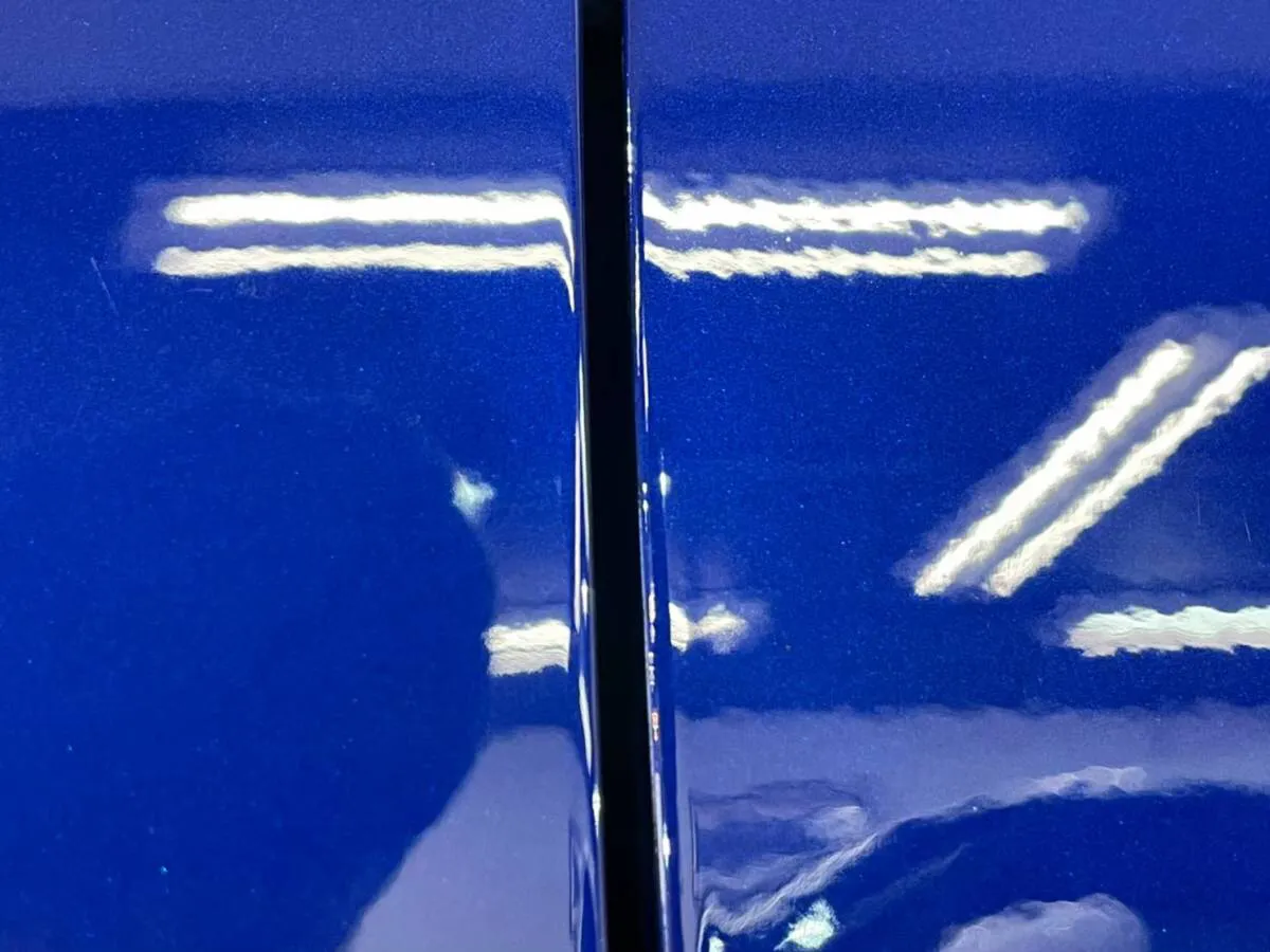 再塗装後の塗装肌の仕上がりの悪いパネル