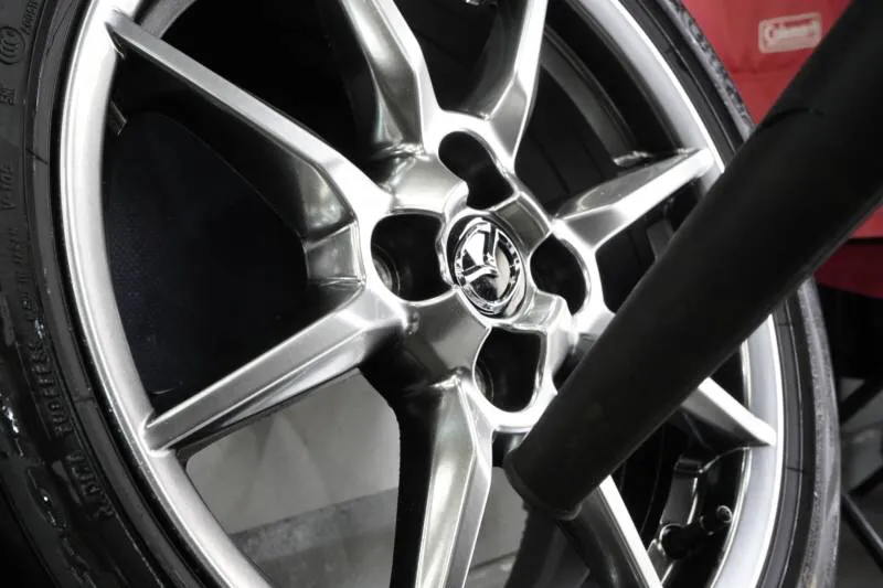 タイヤホイールの裏表両面コーティング施工