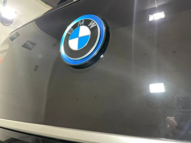 BMWi3のリアハッチガラス撥水加工