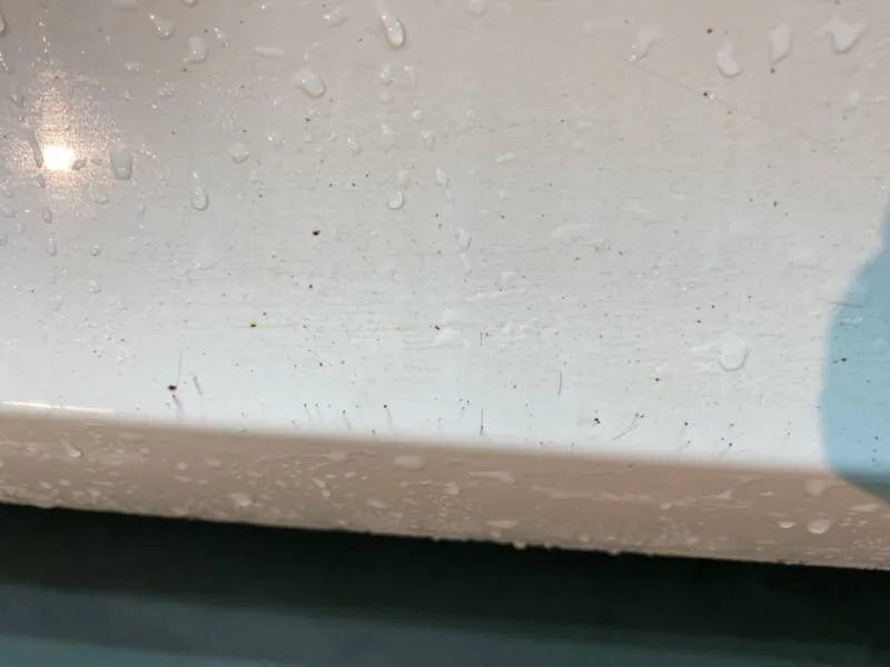 ドアパネルやスカートの鉄粉の原因