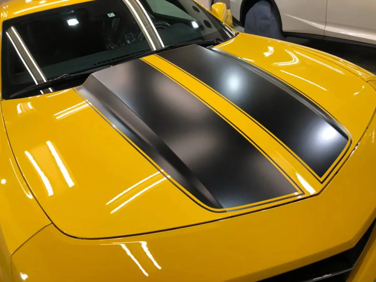 プロテクションフィルムをデカールへ施工