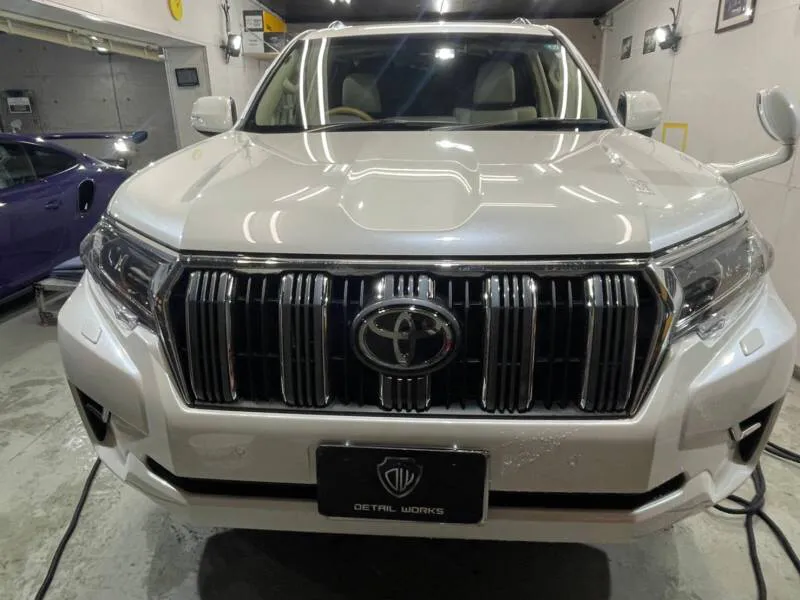 東京都練馬区H様よりトヨタランドクルーザープラドのボディコーティング