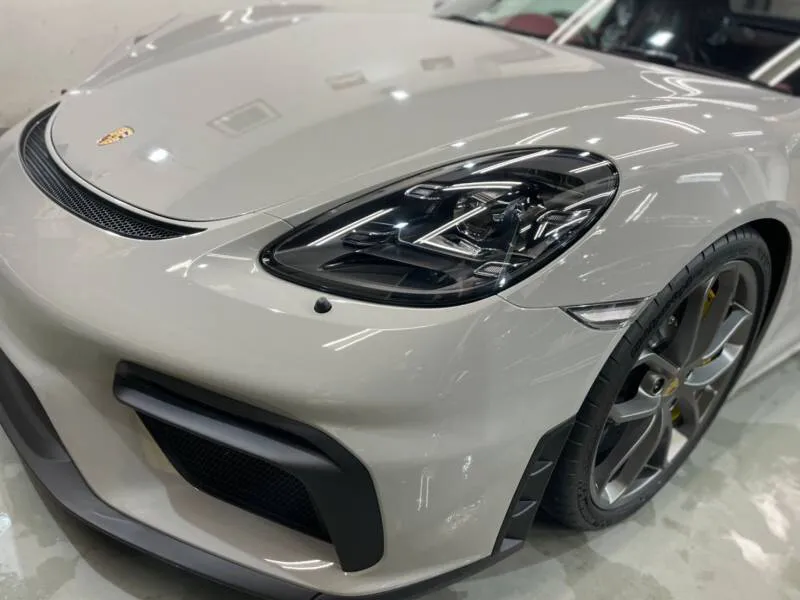 718スパイダーのコーティング施工店