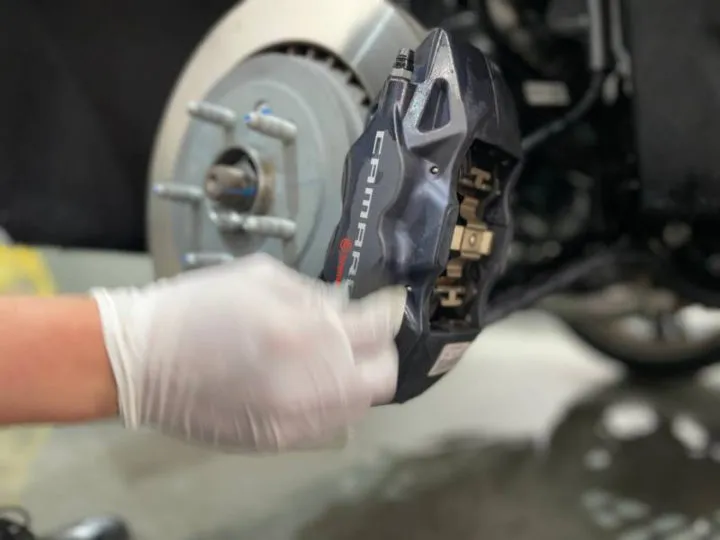 シボレーカマロBrembo社製ハイパフォーマンスブレーキ