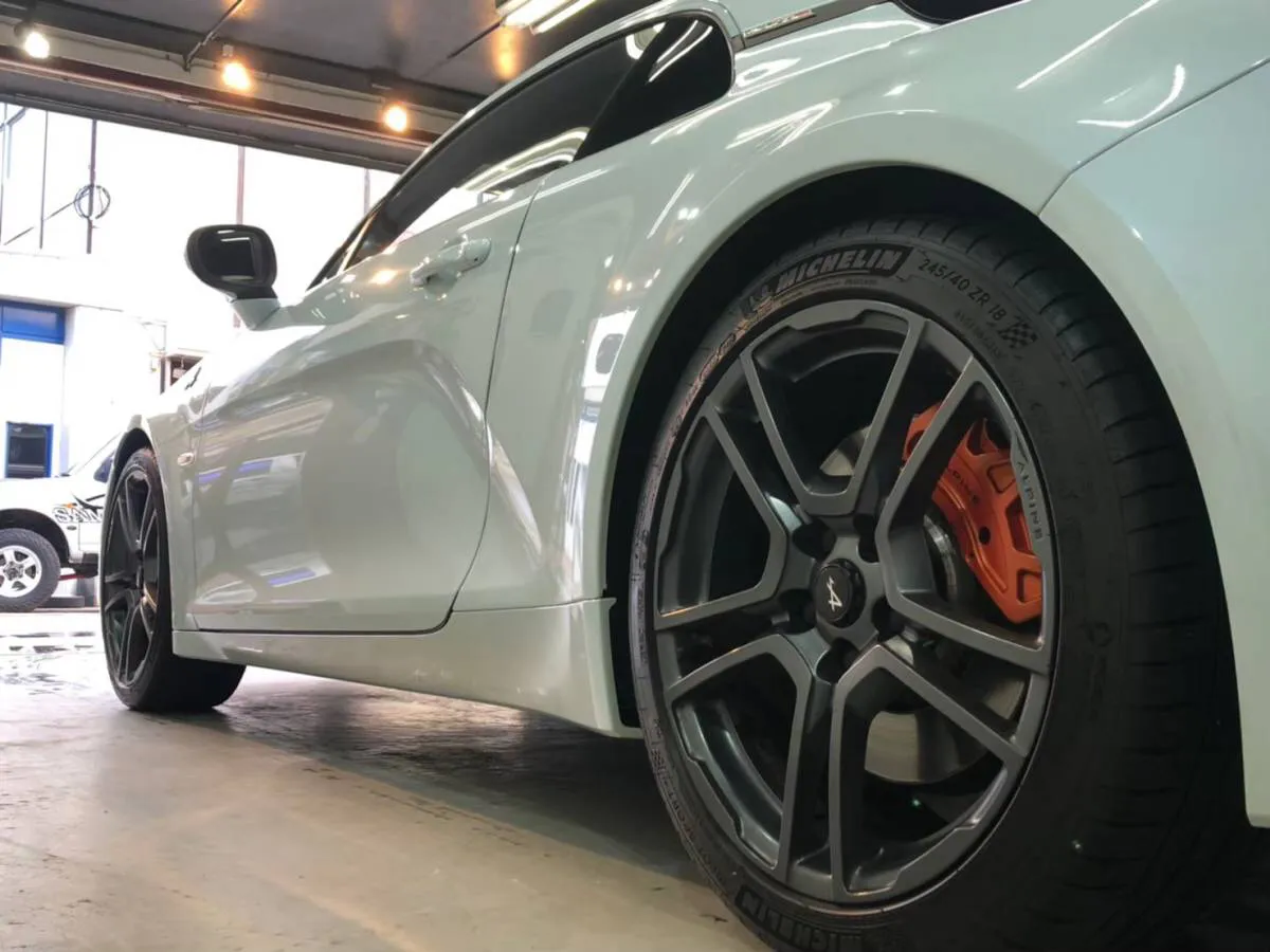 コーティングメンテナンス費用