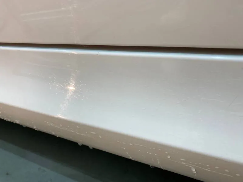 サイドスカートの完璧な鉄粉処理