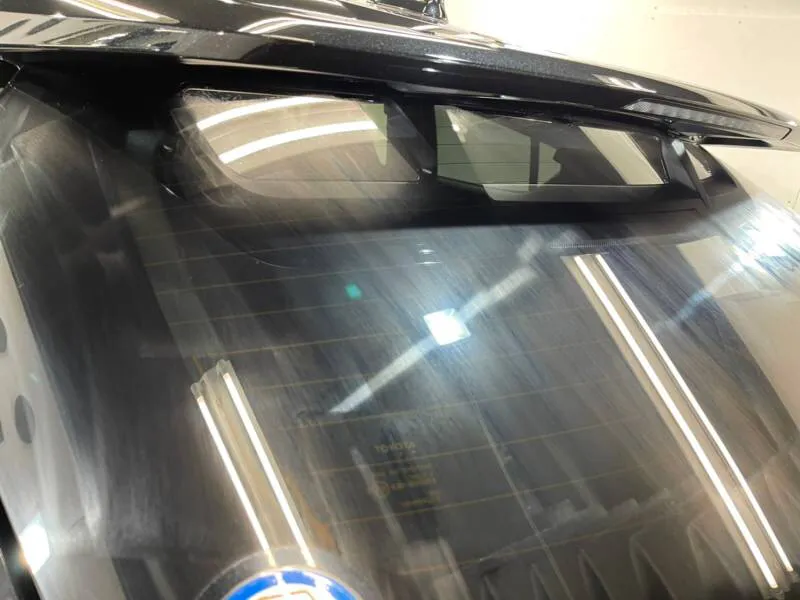 窓ガラスのフッ素撥水剤