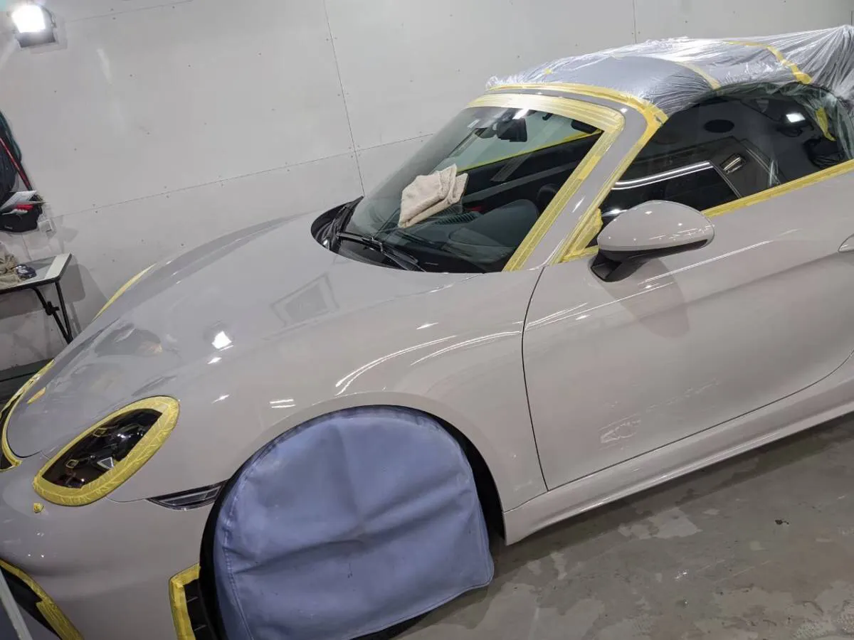 ポルシェスパイダーのボディコーティング