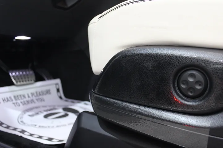 運転席へプロテクションフィルムを施工