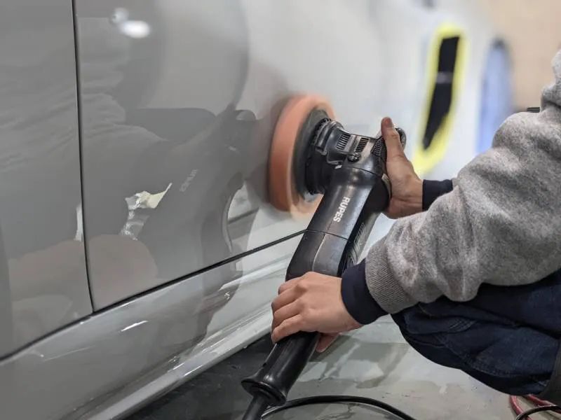 ポルシェ718スパイダーの磨きとコーティング