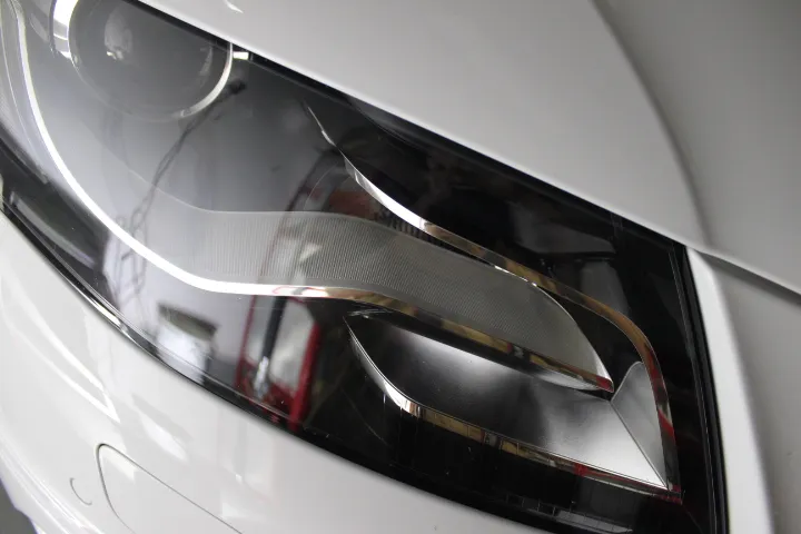 アウディのヘッドライトのギミック