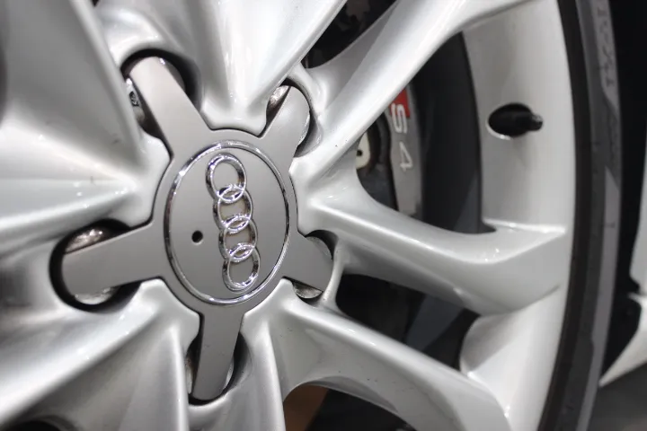 硬化型ホイールコーティング