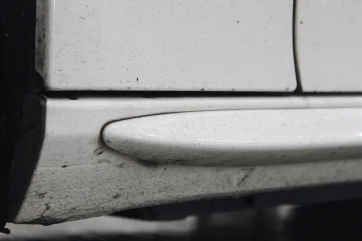 サイドスカート洗車方法