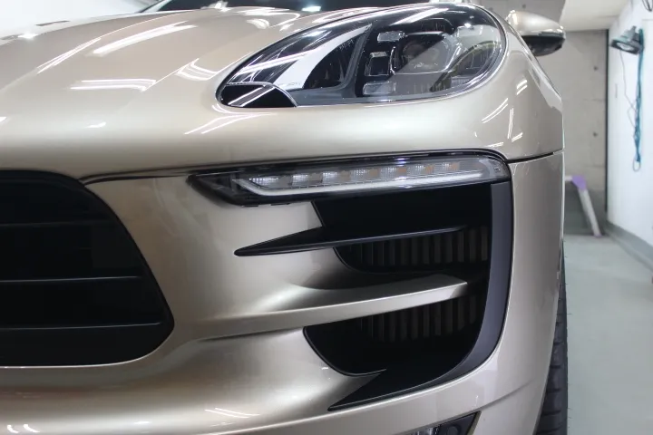 コーティング被膜の艶と光沢