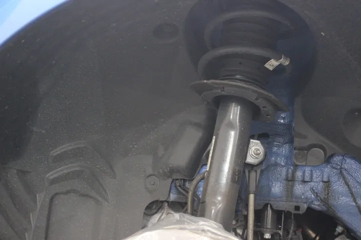 218iタイヤハウス