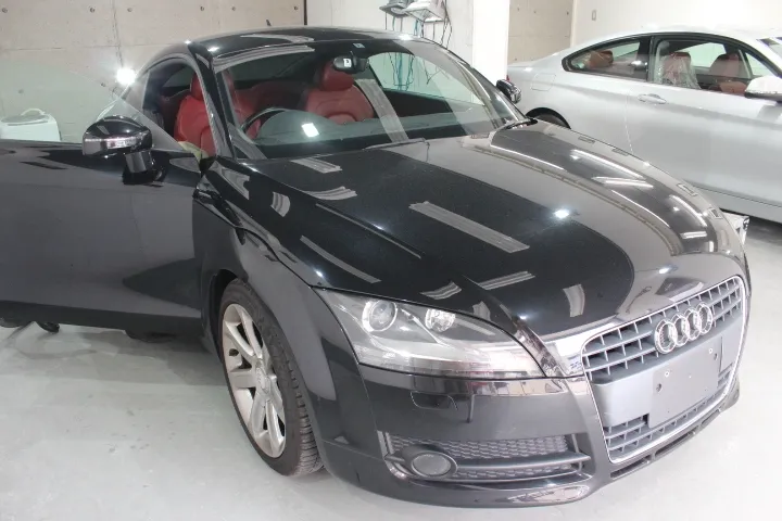 アウディTTクーペ入庫