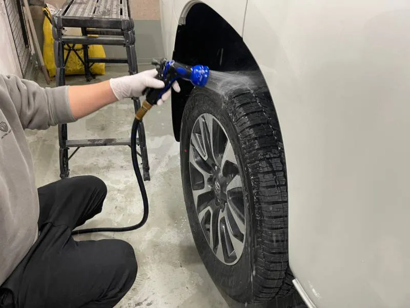 ランドクルーザー300と比較検討されるプラド