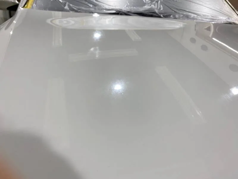 BMWのボディを覆うシリケート層