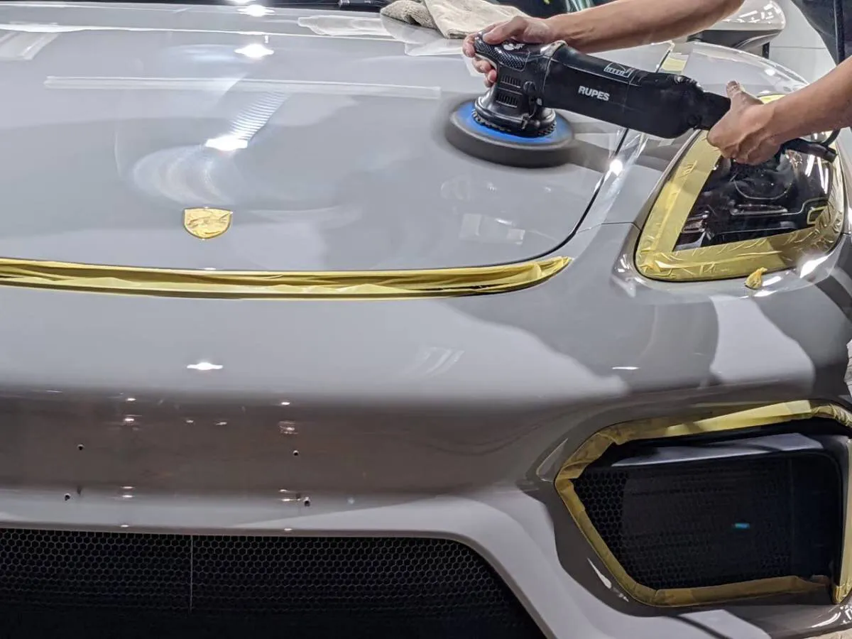 ポルシェ718スパイダーのガラスコーティング