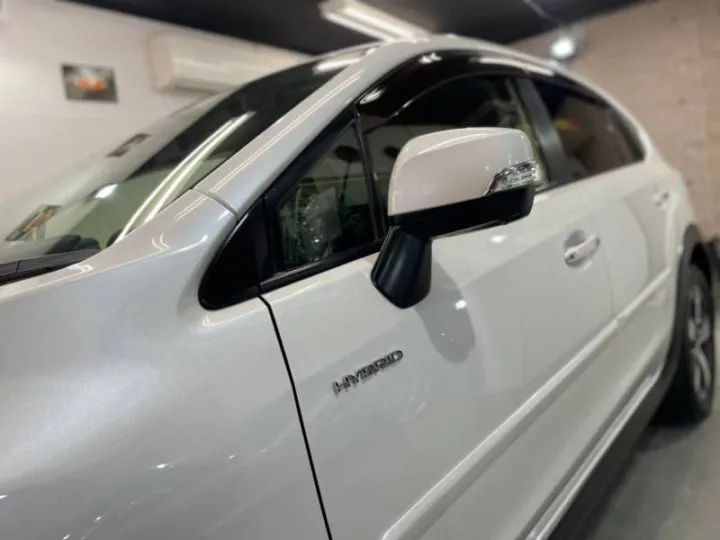 スバルXVのパールホワイトの透明感