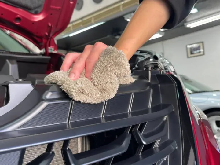 隅々まで丁寧に作業する東京のコーティング専門店