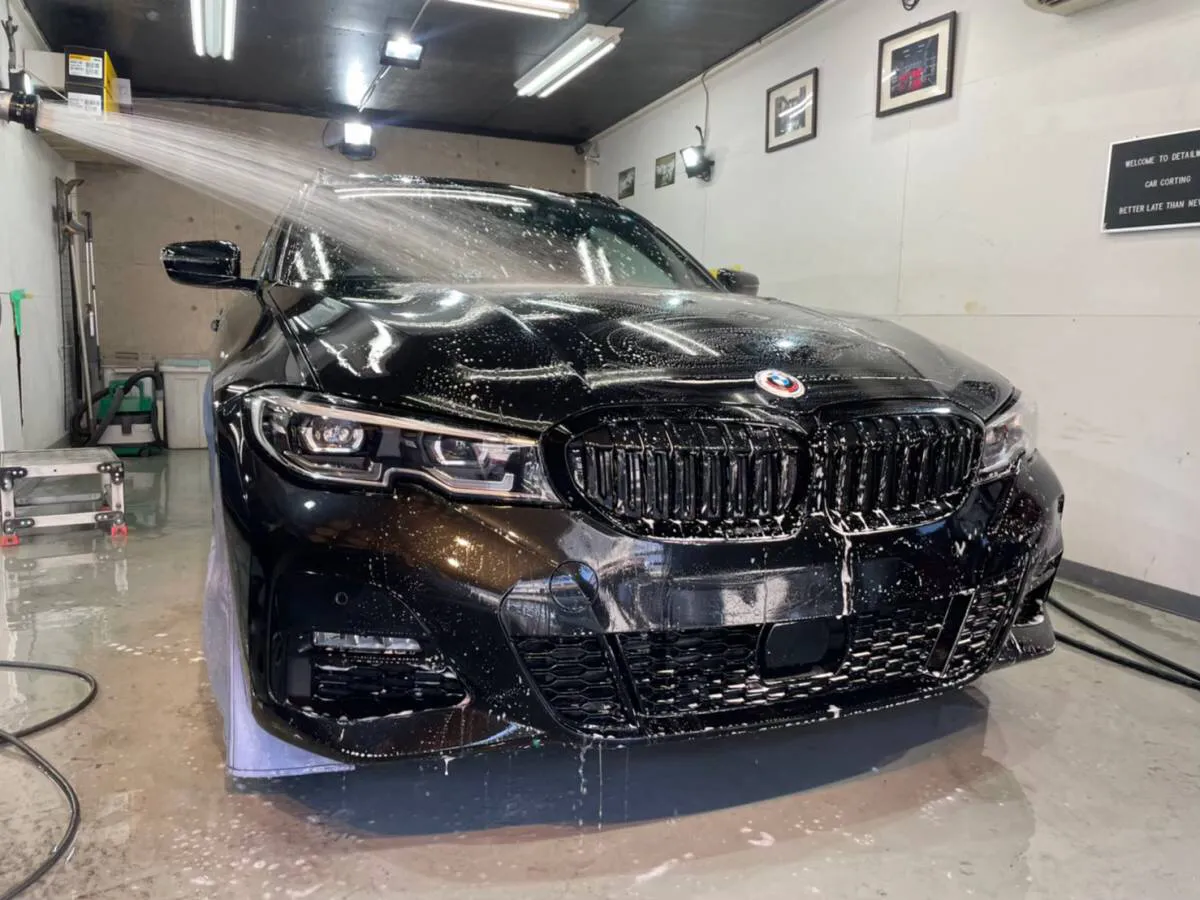 ボディ上のコンパウンドや汚染物を除去