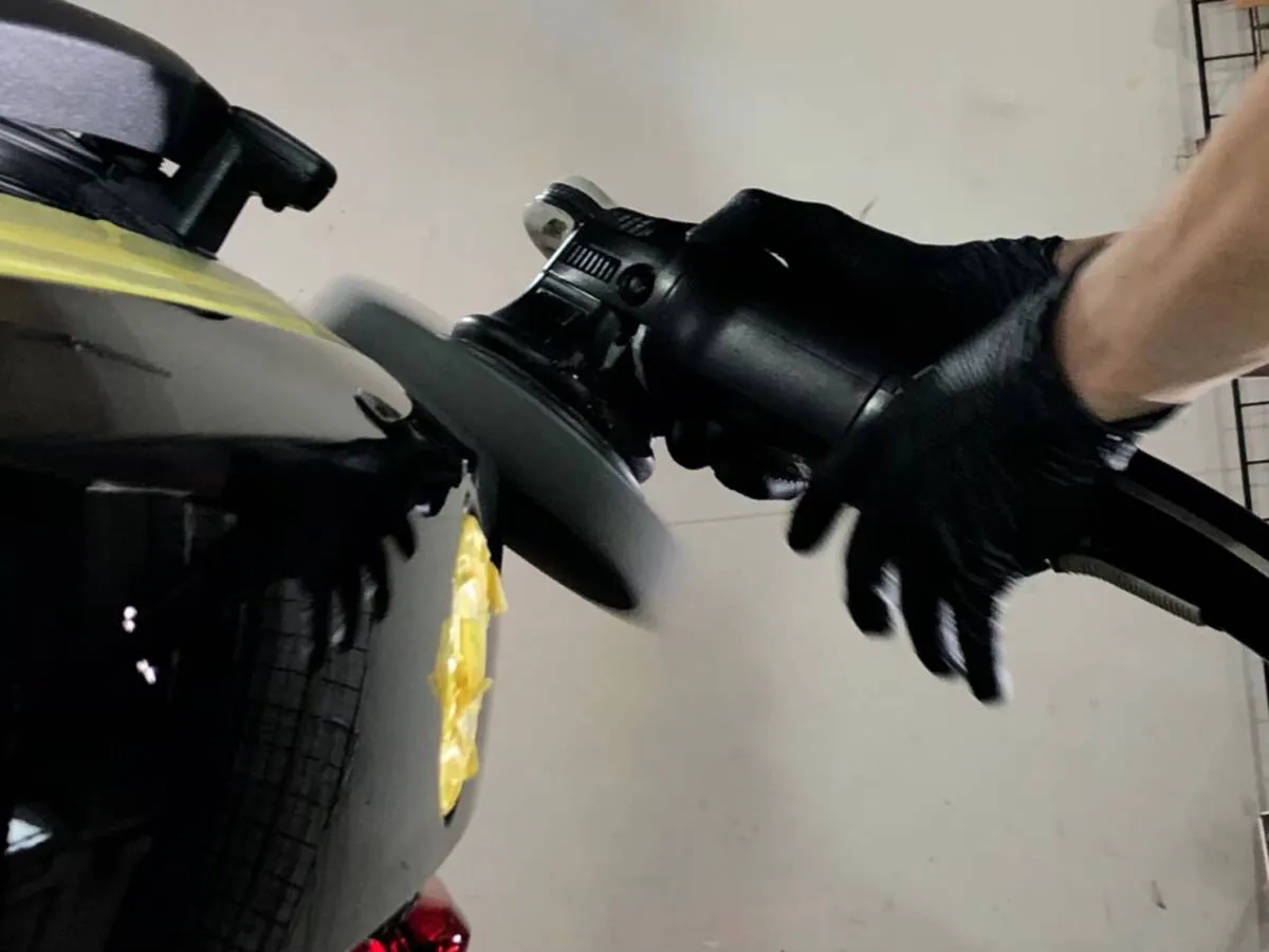 東京の新車のBMWのコーティング