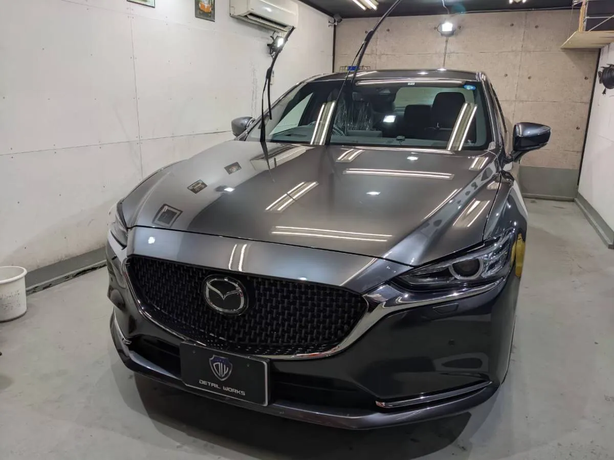 ガラスコーティング施工されたマツダアテンザ