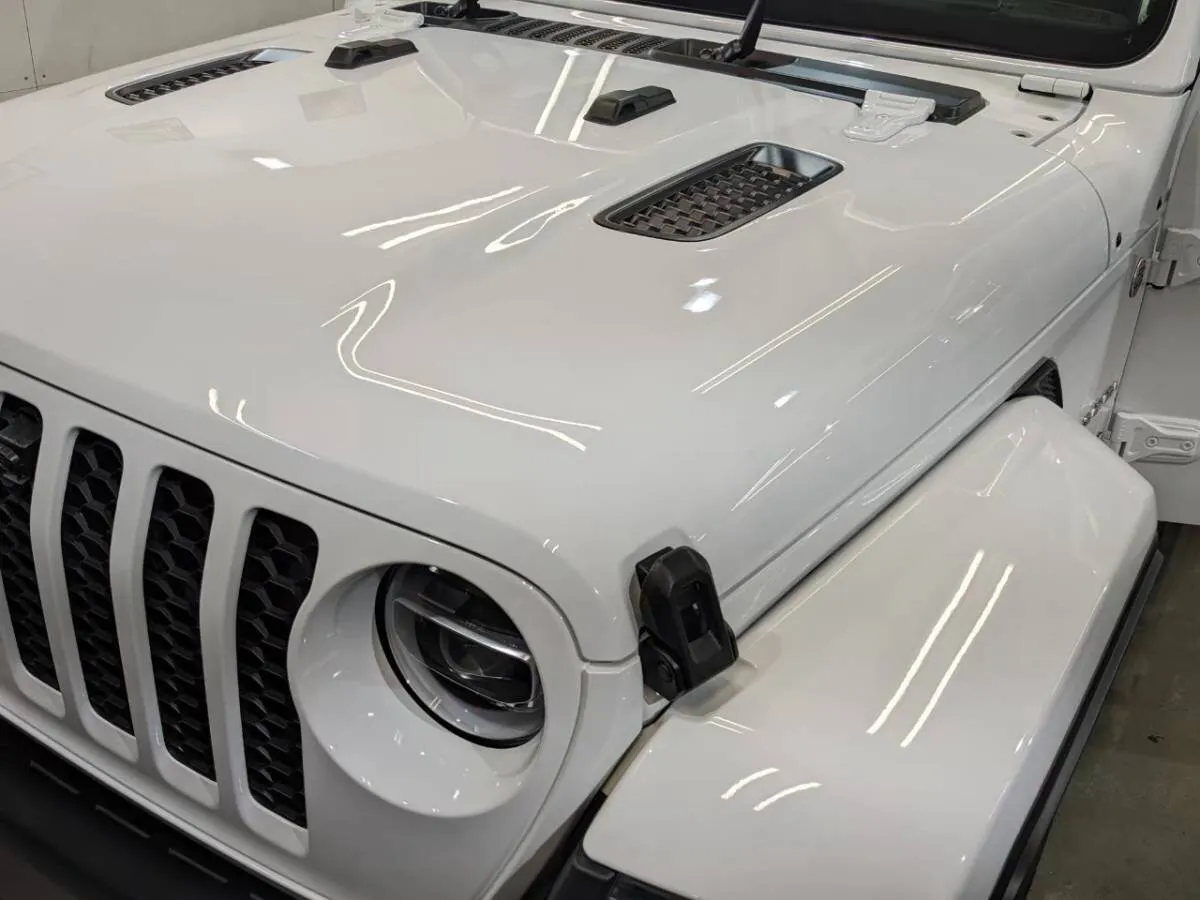 屋外保管車のウォータースポットのつかないコーティング