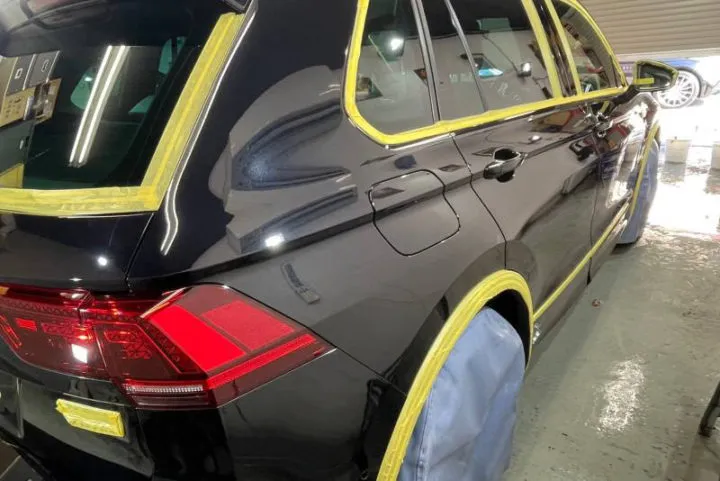 メンテナンス時もマスキングを徹底するお店