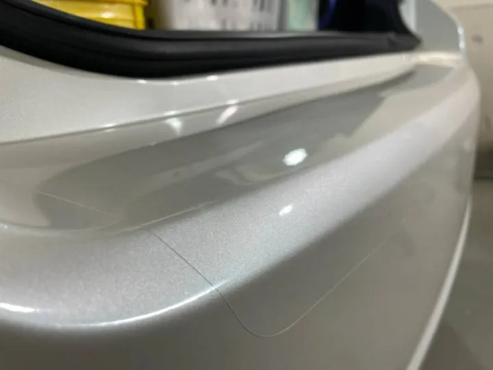 トランクステップの保護なども一点から注文できる東京のPPF専門店